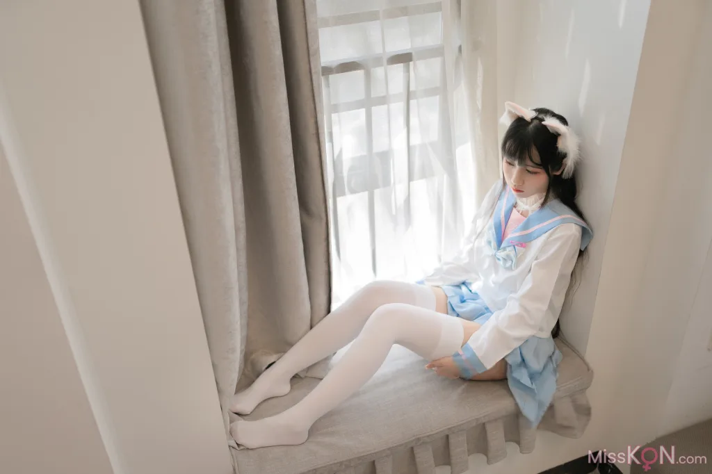 Coser@不呆猫_ 白色兔子JK