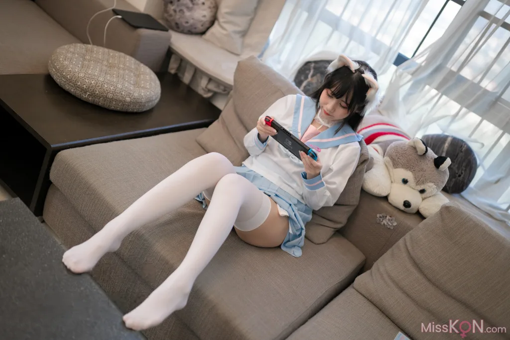 Coser@不呆猫_ 白色兔子JK