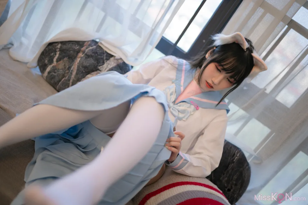 Coser@不呆猫_ 白色兔子JK