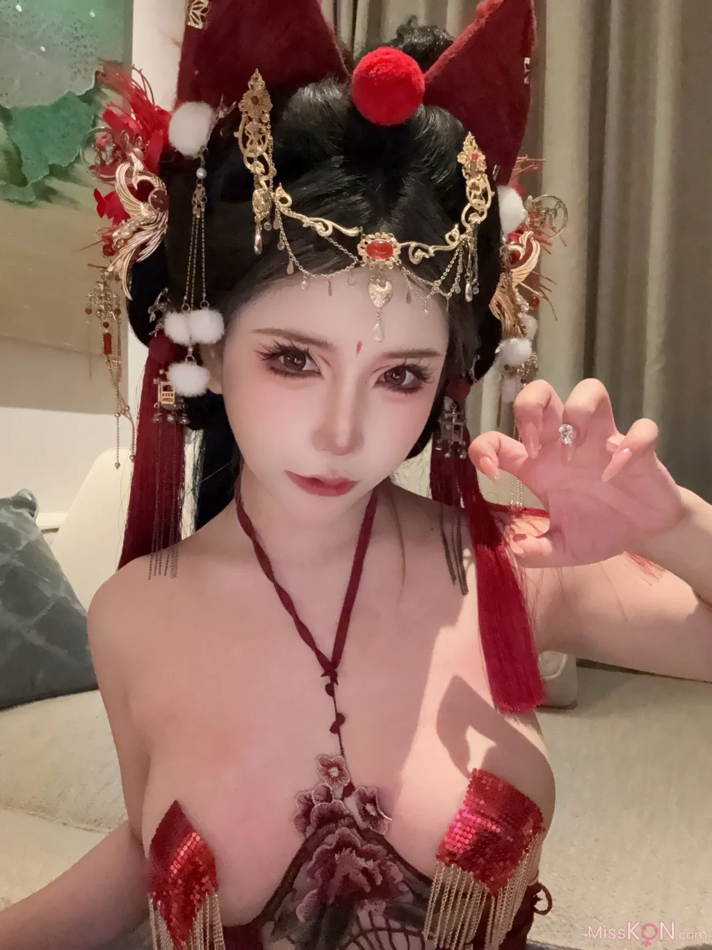 Coser@抱走莫子aa_ 红色小尾巴