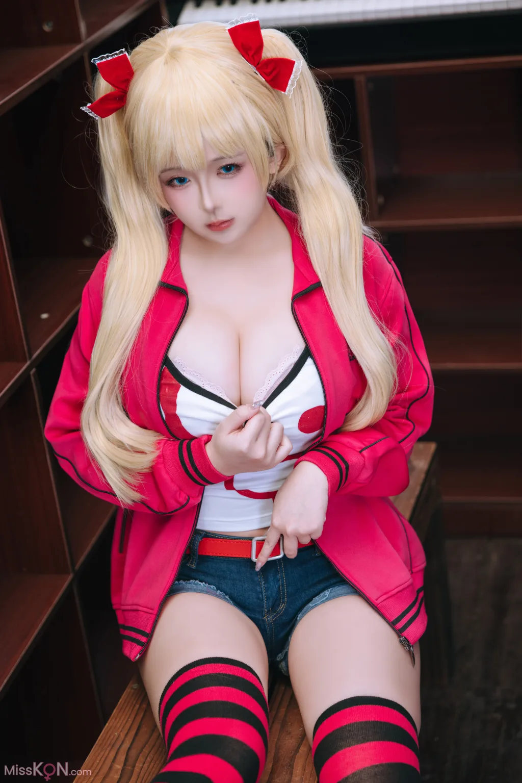 Coser@日奈娇_ 秋月爱莉