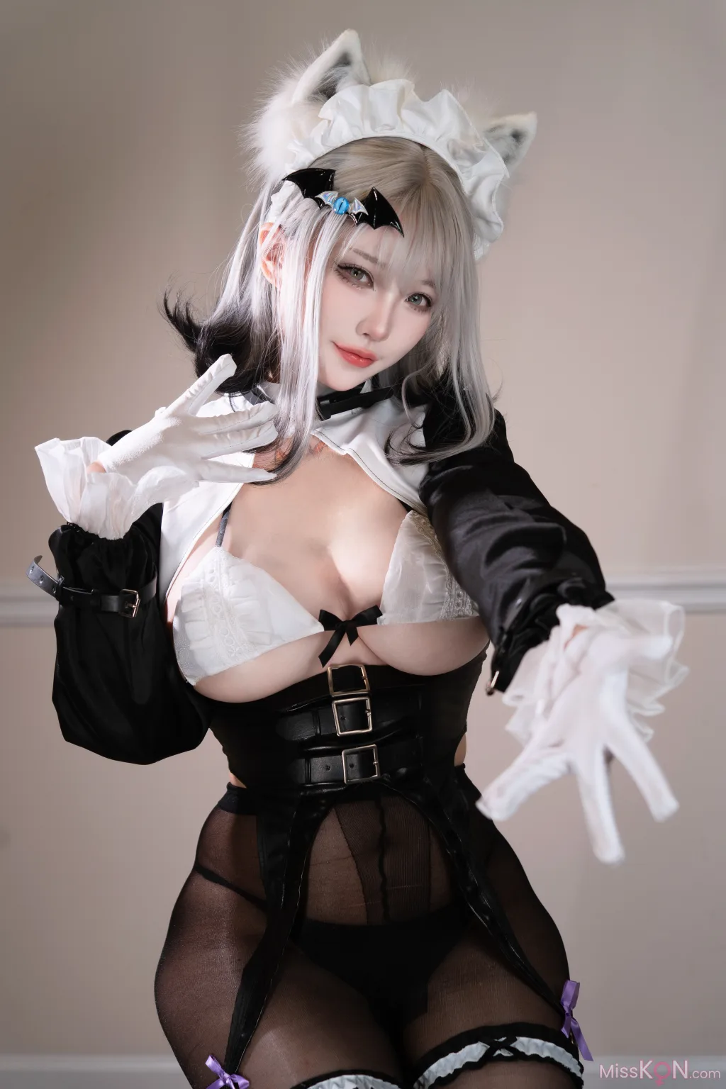 Coser@狐洛洛子_ 拘束银狐