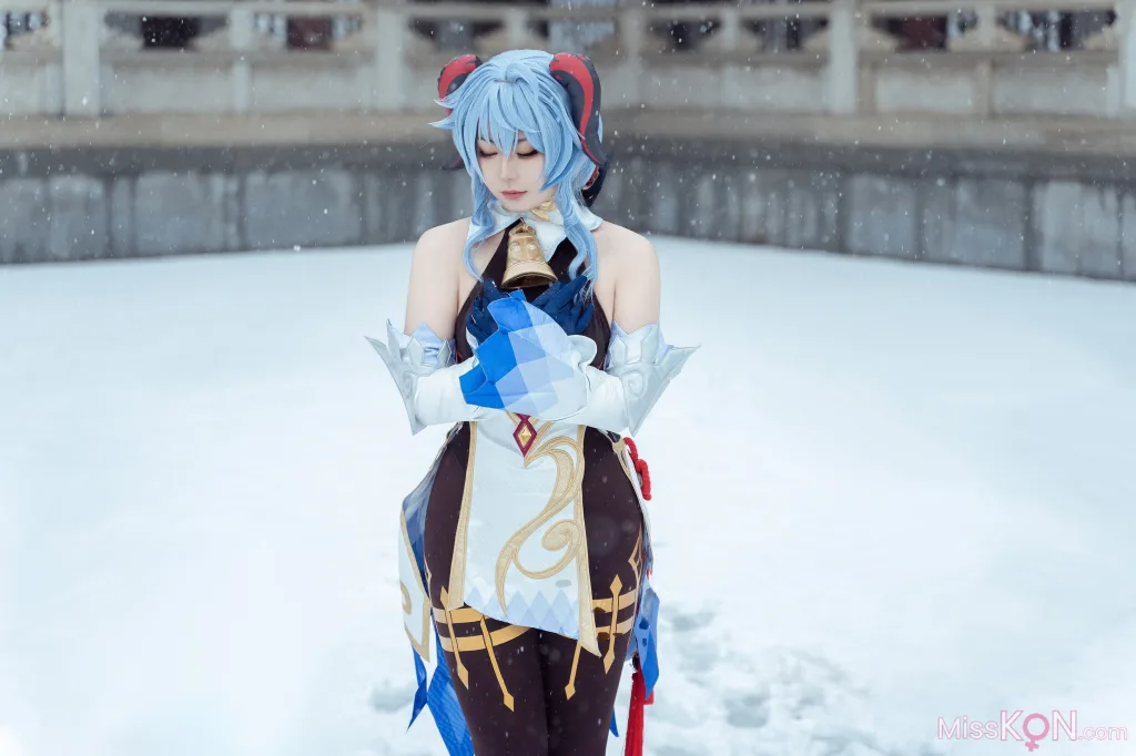 Coser@虎森森_ 原神 甘雨 雪景