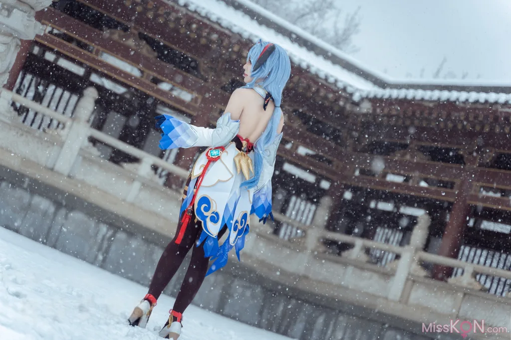 Coser@虎森森_ 原神 甘雨 雪景