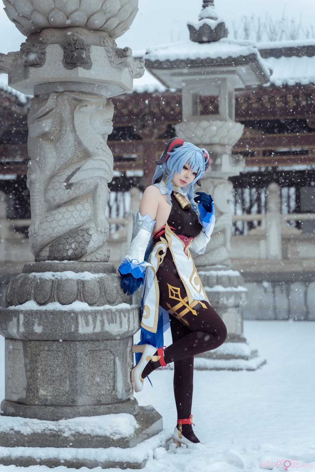 Coser@虎森森_ 原神 甘雨 雪景