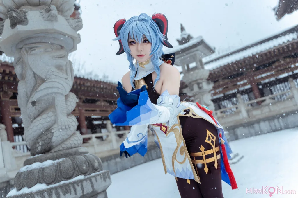 Coser@虎森森_ 原神 甘雨 雪景