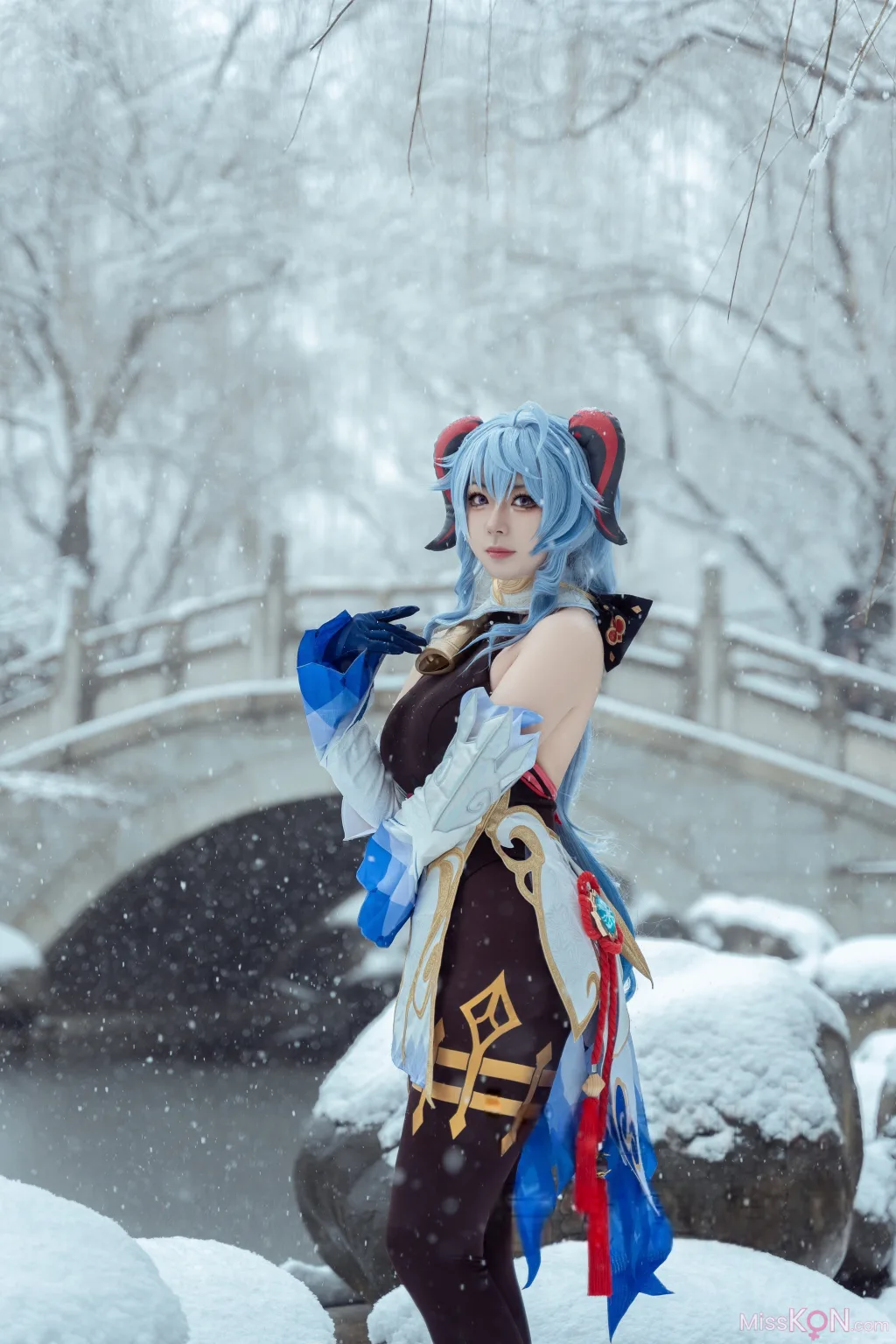 Coser@虎森森_ 原神 甘雨 雪景