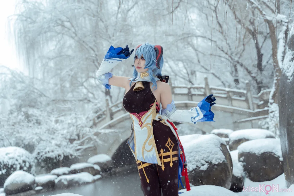 Coser@虎森森_ 原神 甘雨 雪景