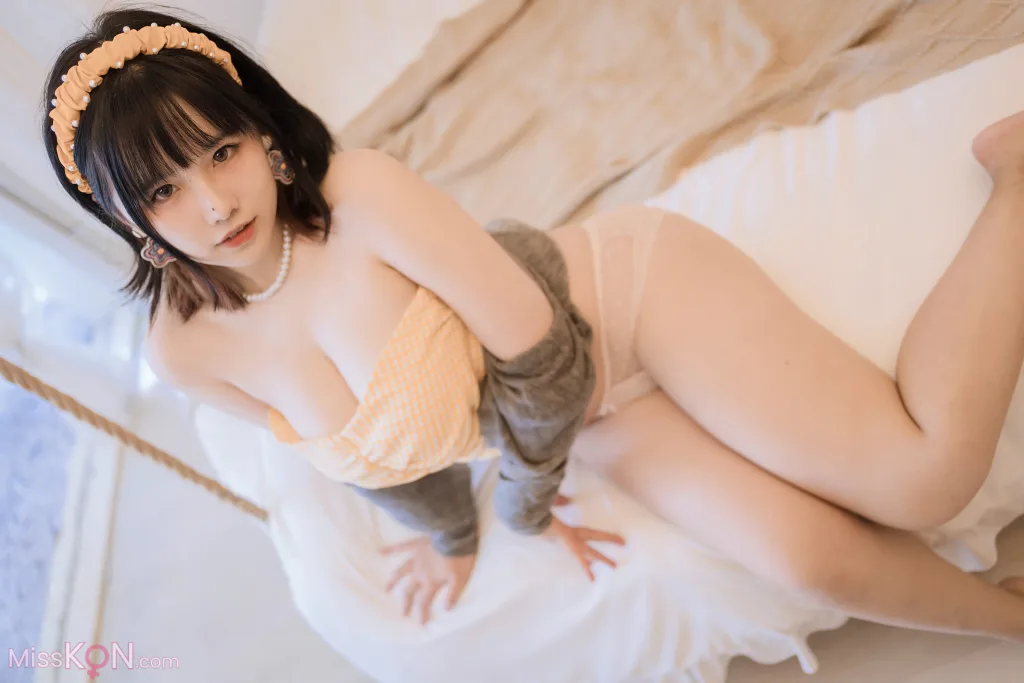 Coser@阿半今天很开心_ 黄色抹胸