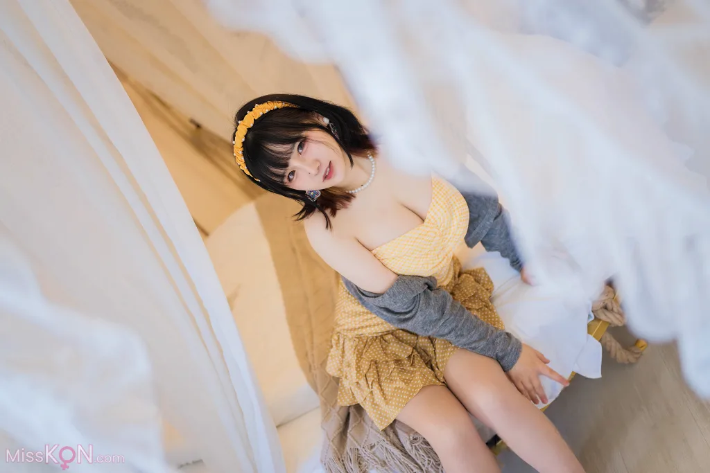 Coser@阿半今天很开心_ 黄色抹胸