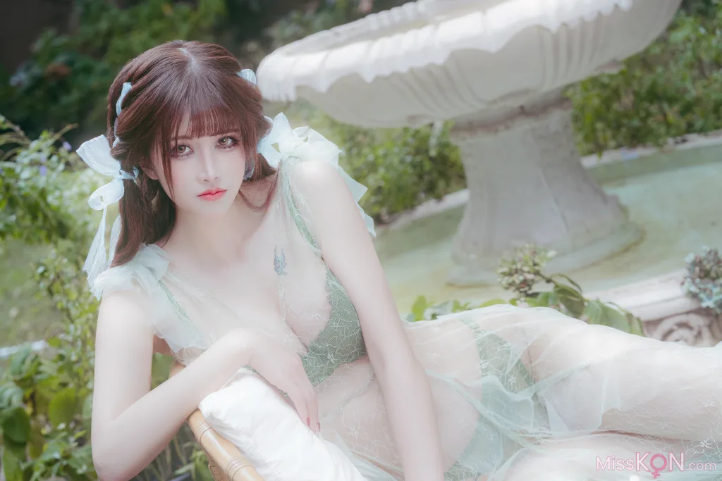 Coser@鹿八岁_ 小鹿的秘密花园