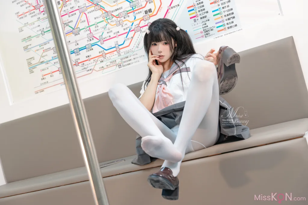 Coser@黏黏团子兔_ 12月作品『地铁萌妹』 恋爱循环