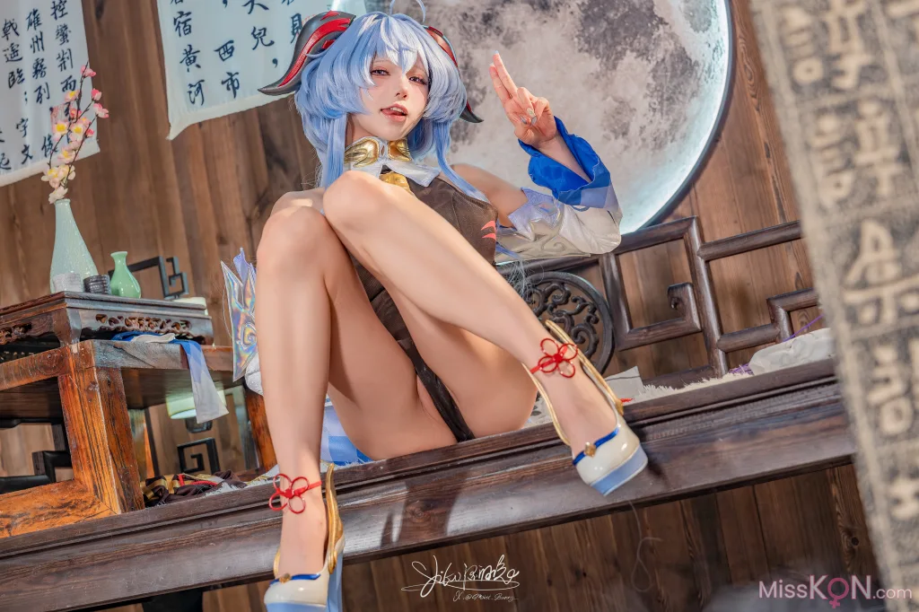 Coser@黏黏团子兔_ 循循守月-甘雨 洛春赋