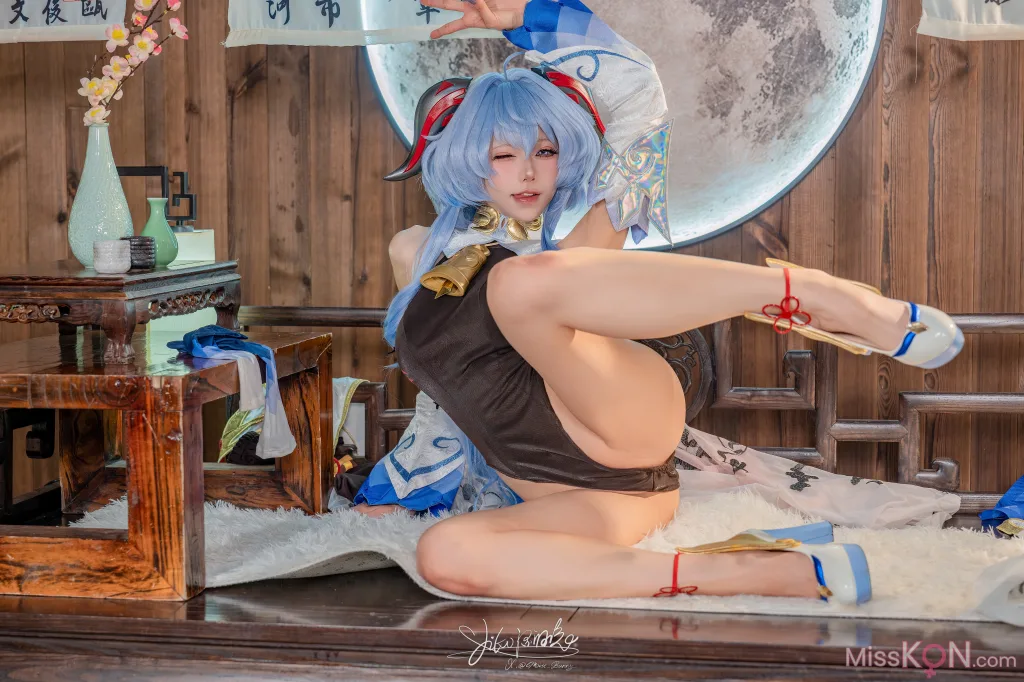 Coser@黏黏团子兔_ 循循守月-甘雨 洛春赋