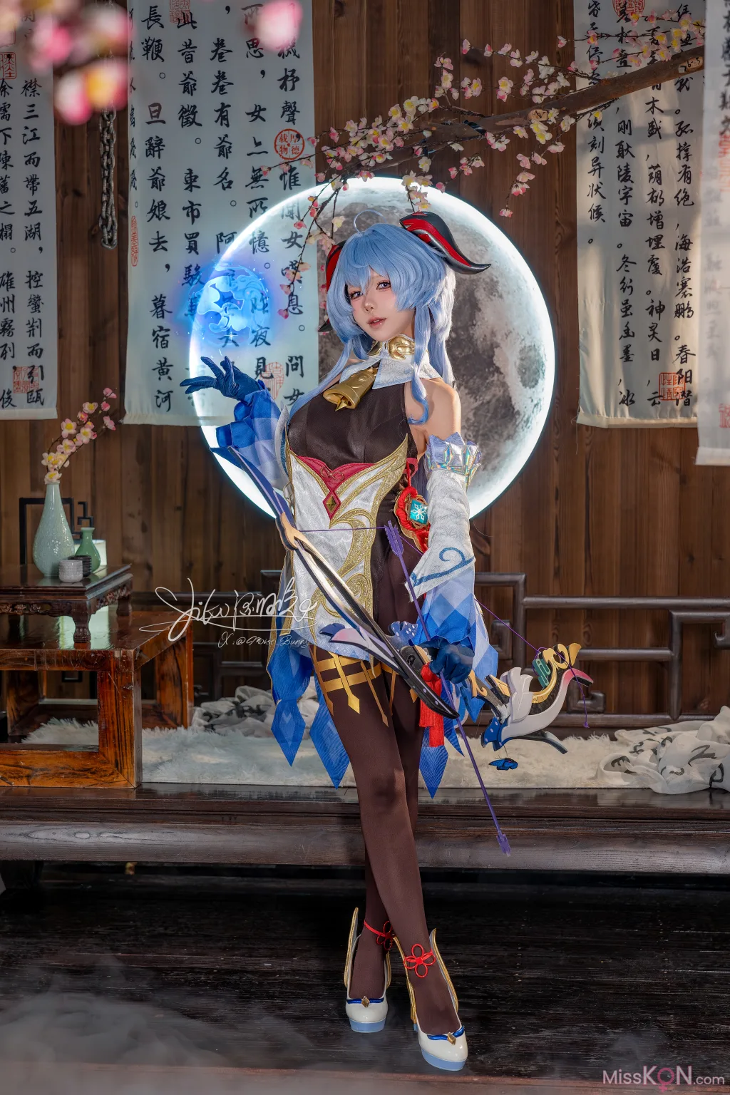 Coser@黏黏团子兔_ 循循守月-甘雨 洛春赋