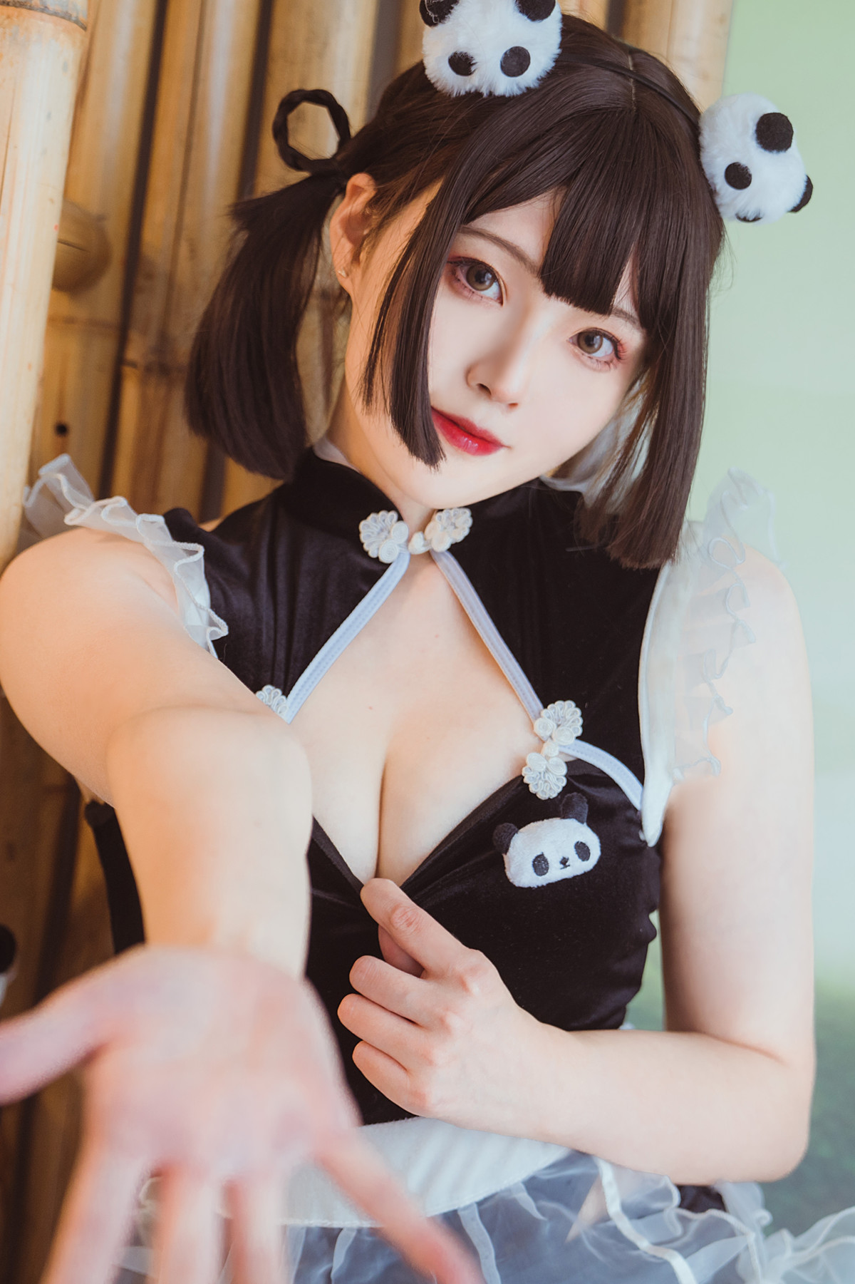 Cosplay Natsuko夏夏子 熊猫女仆