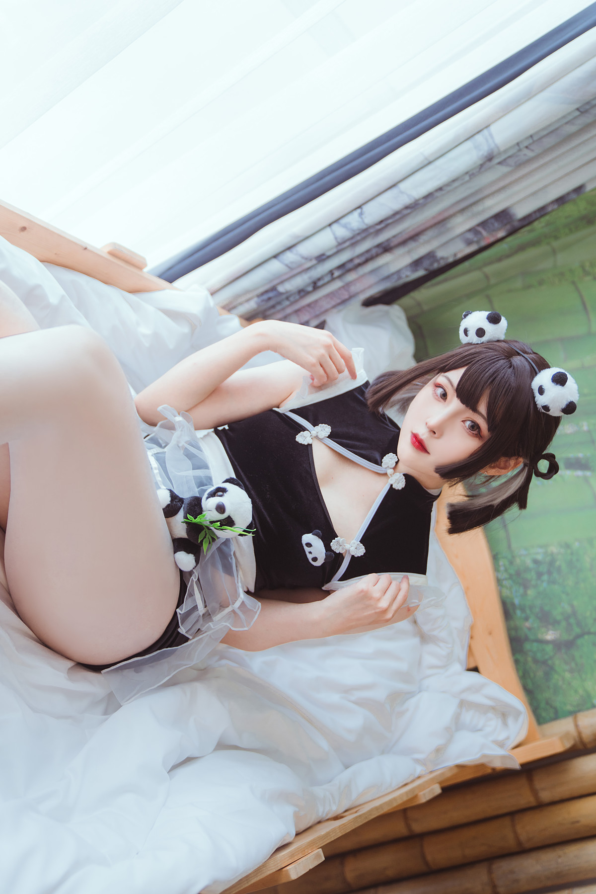 Cosplay Natsuko夏夏子 熊猫女仆