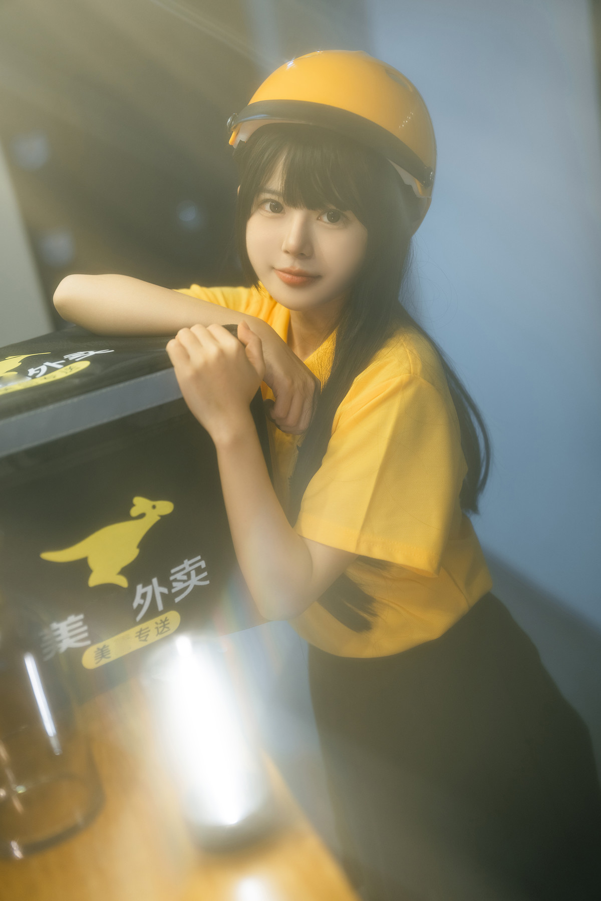 Cosplay Rua阮阮 外卖员 Delivery Girl