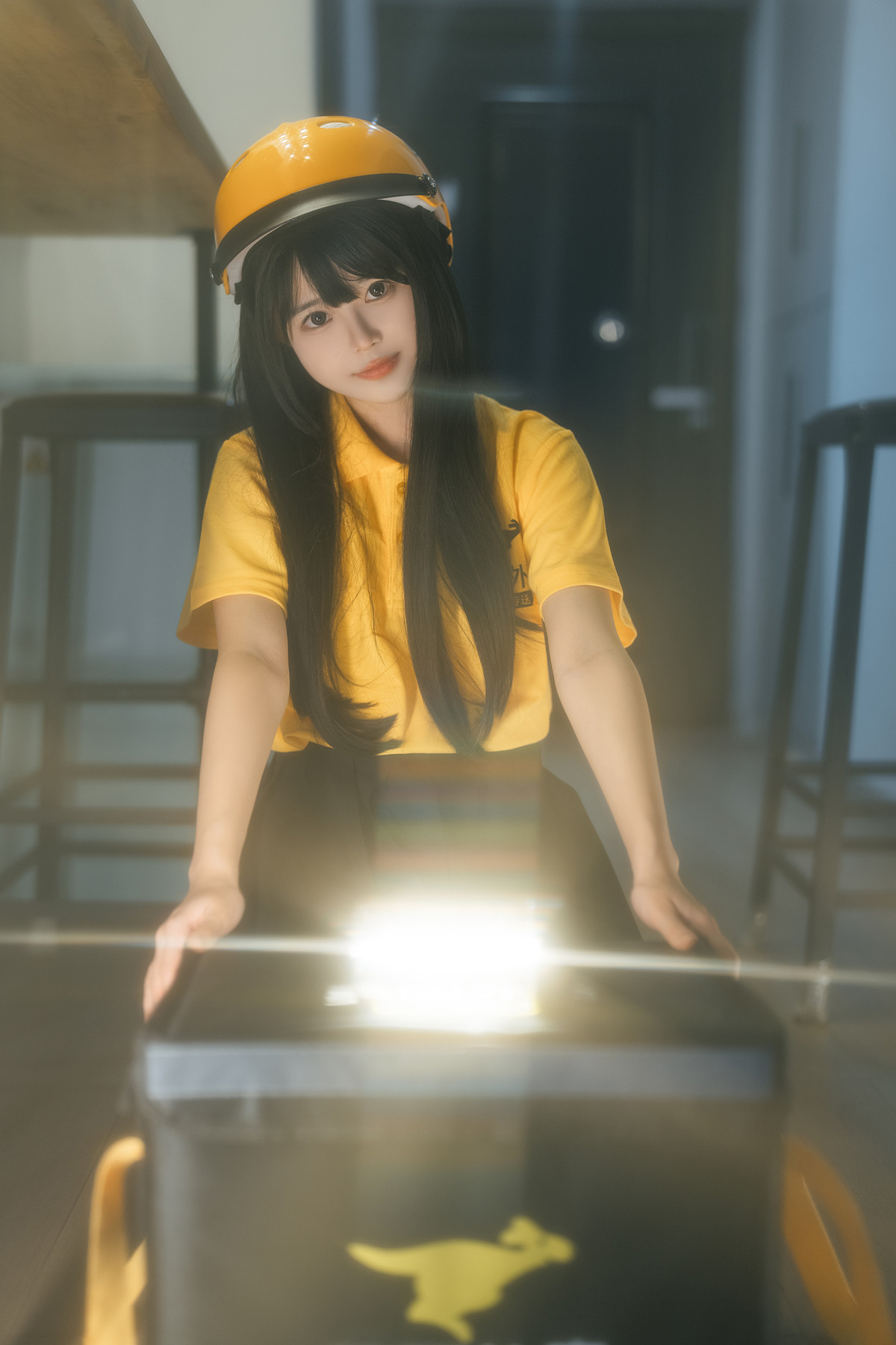 Cosplay Rua阮阮 外卖员 Delivery Girl