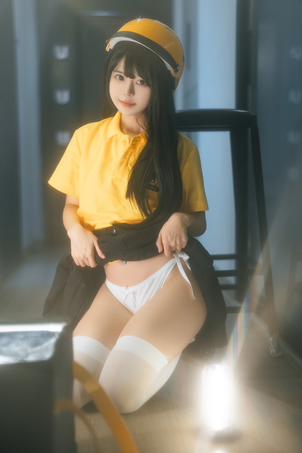 Cosplay Rua阮阮 外卖员 Delivery Girl