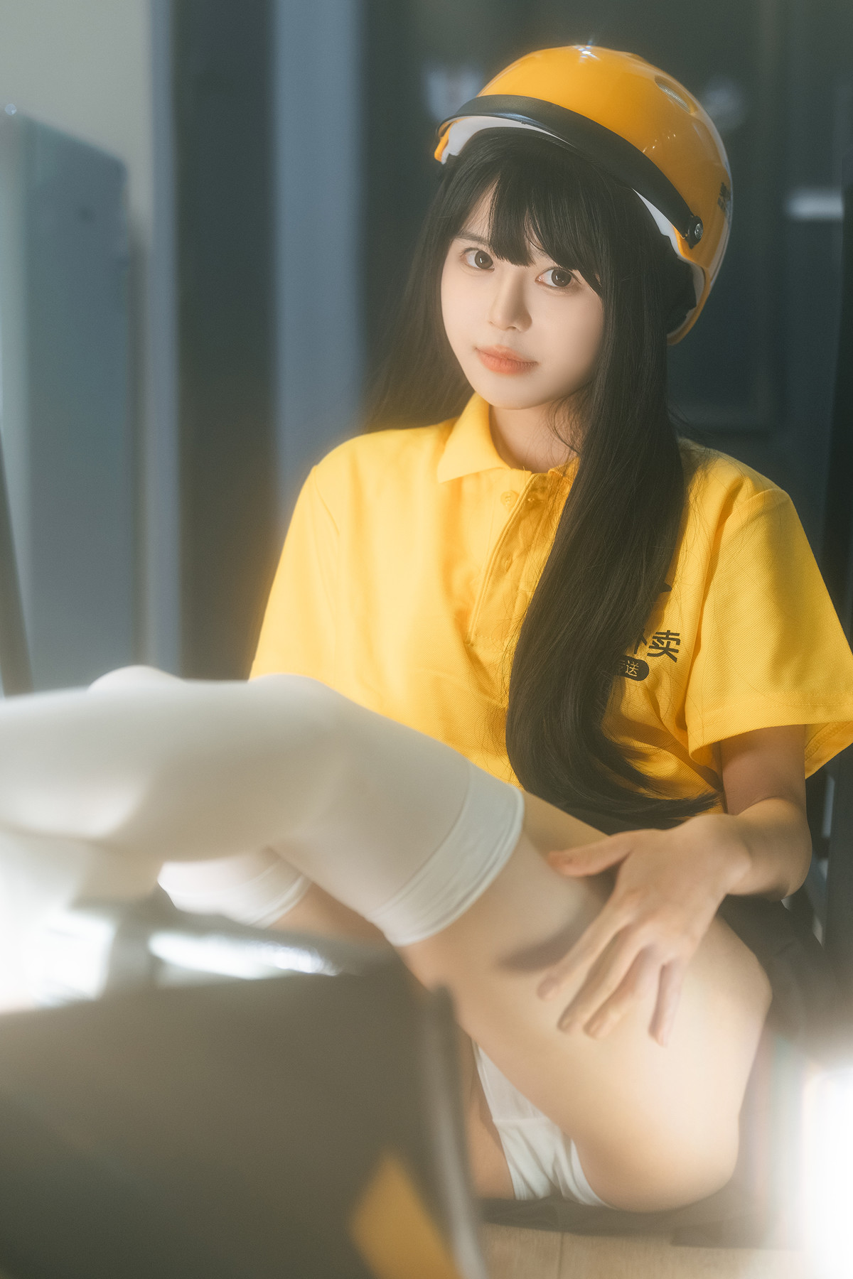 Cosplay Rua阮阮 外卖员 Delivery Girl