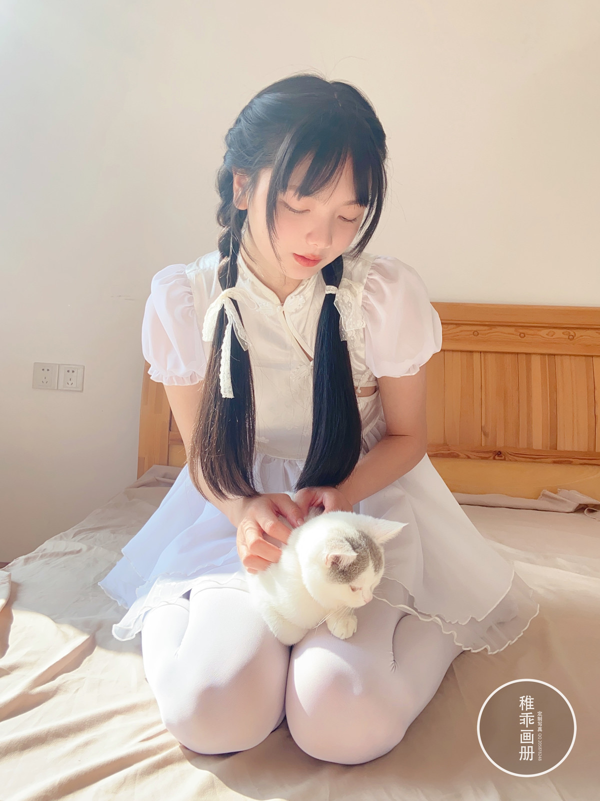 Cosplay 稚乖画册 夜夜 嬉戏 80d白丝