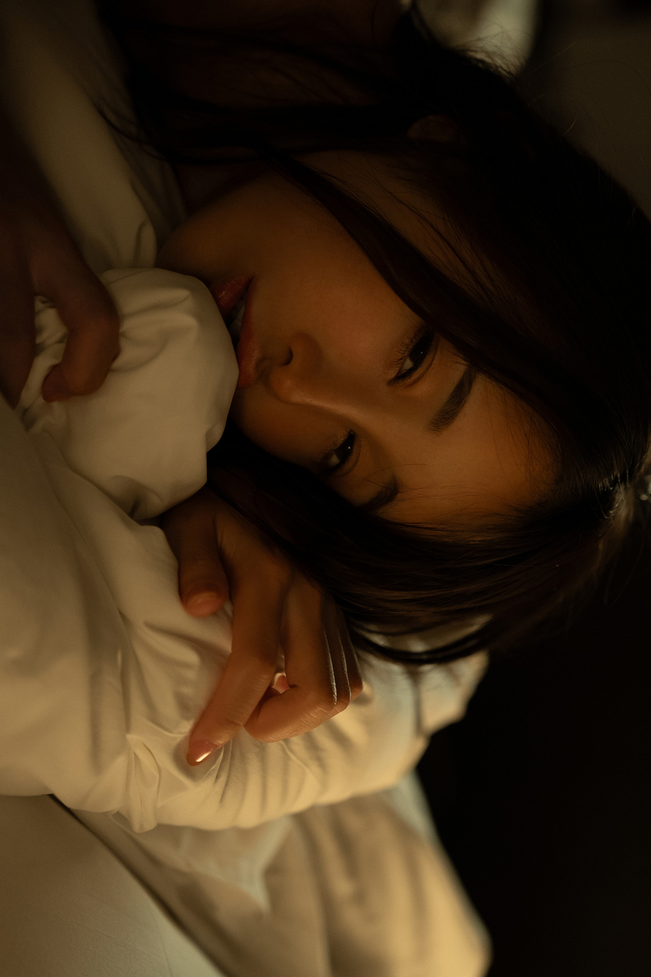 Ikumi いくみ, デジタル写真集 『MITSU』 Set.01