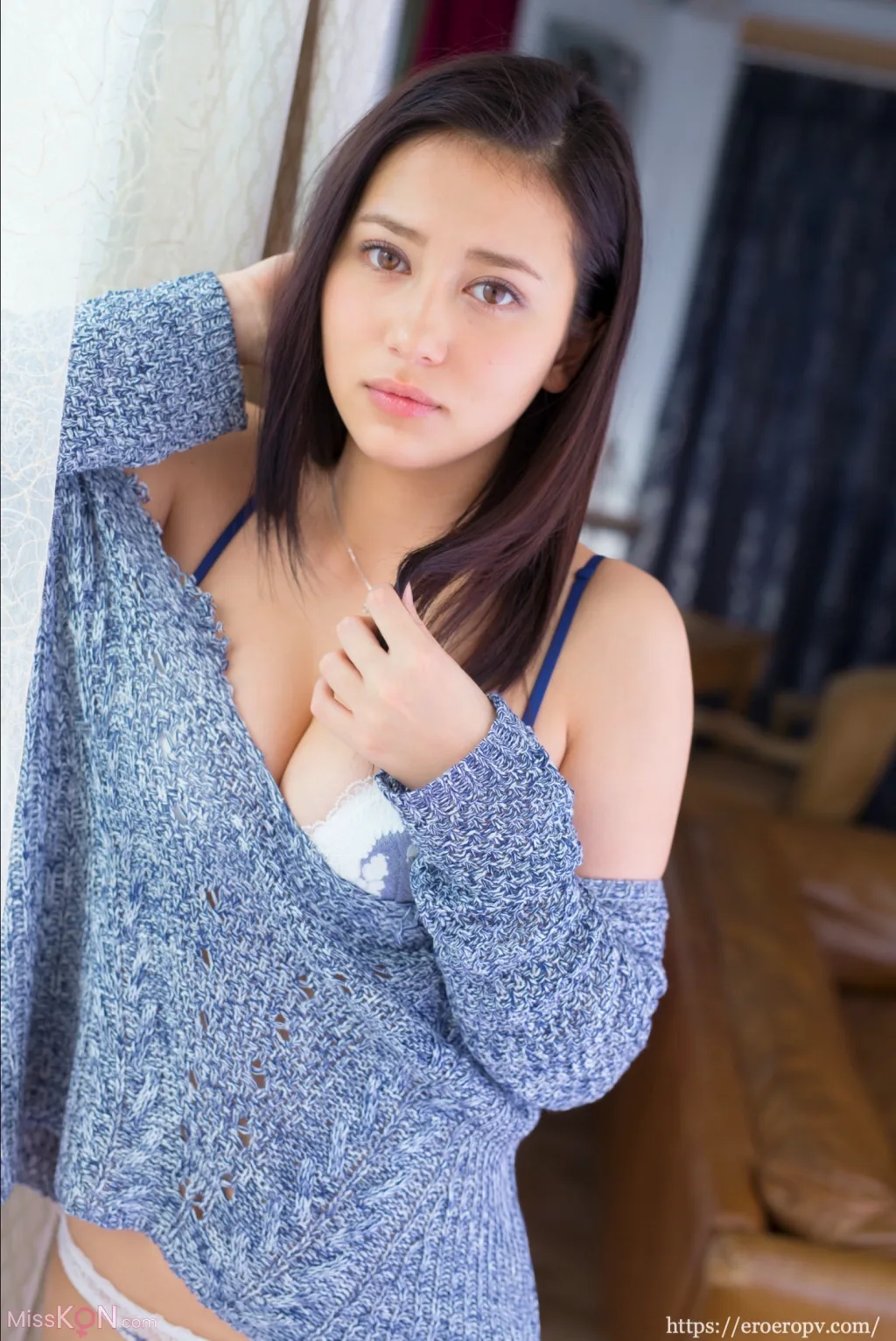 Mia Shiozaki (潮崎ミア)_ First Shot 初撮