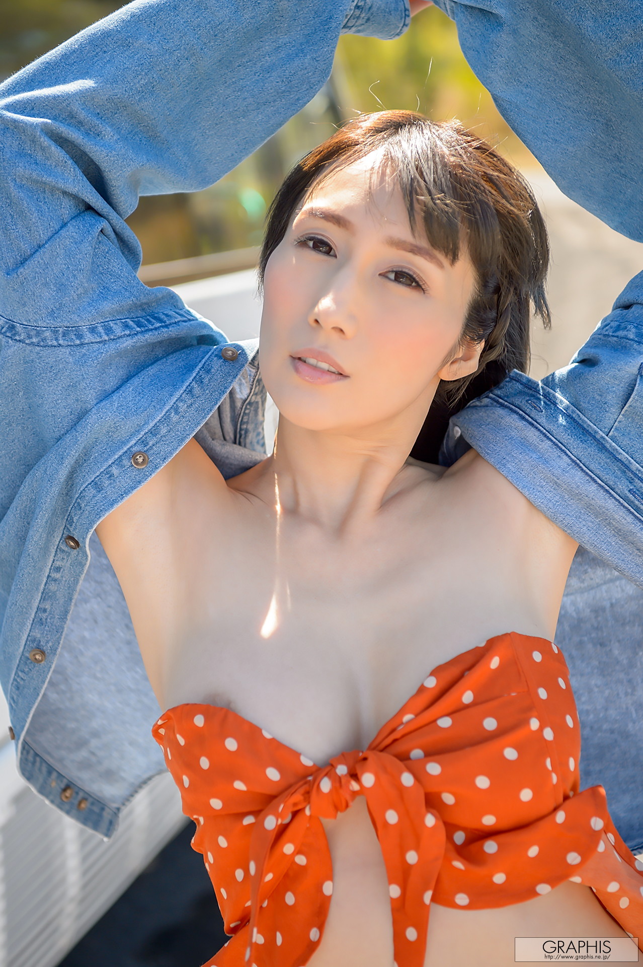 JULIA じゅりあ, Graphis Gals 「Julia The Cool Beauty」 Vol.01