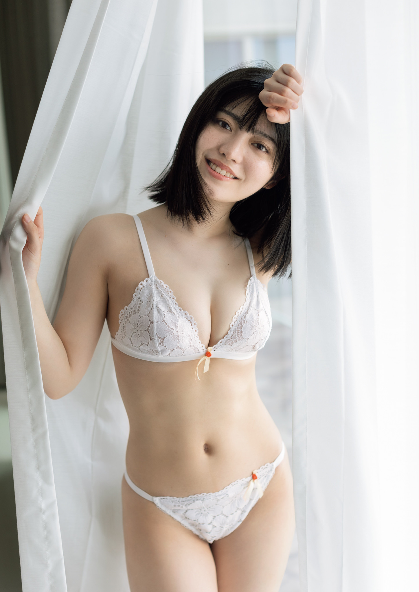 Mei Ishihama 石浜芽衣, 1st写真集 「ひかっている」 Set.03