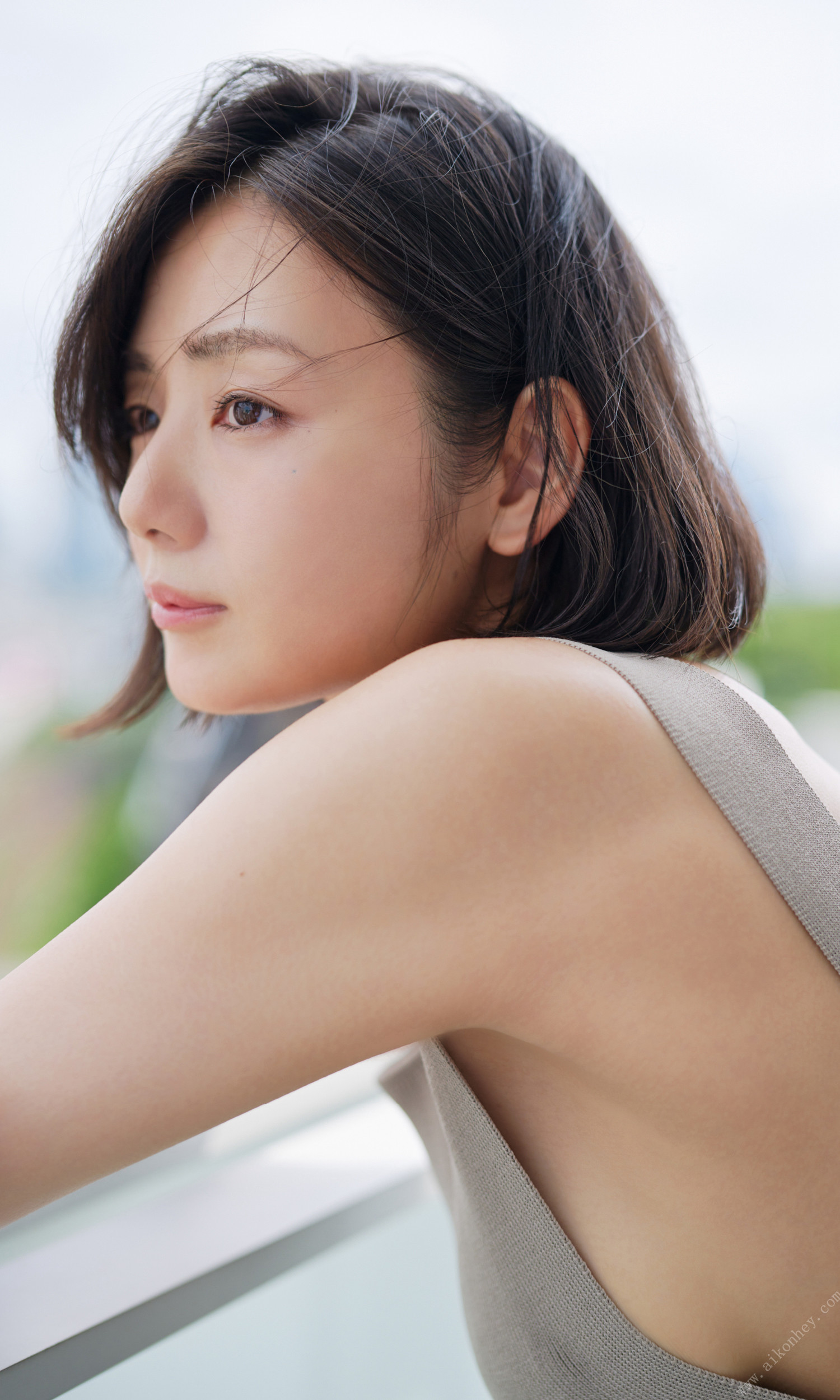 Moemi Katayama 片山萌美, 写真集 デジタル限定 「街に生きる」 Set.02