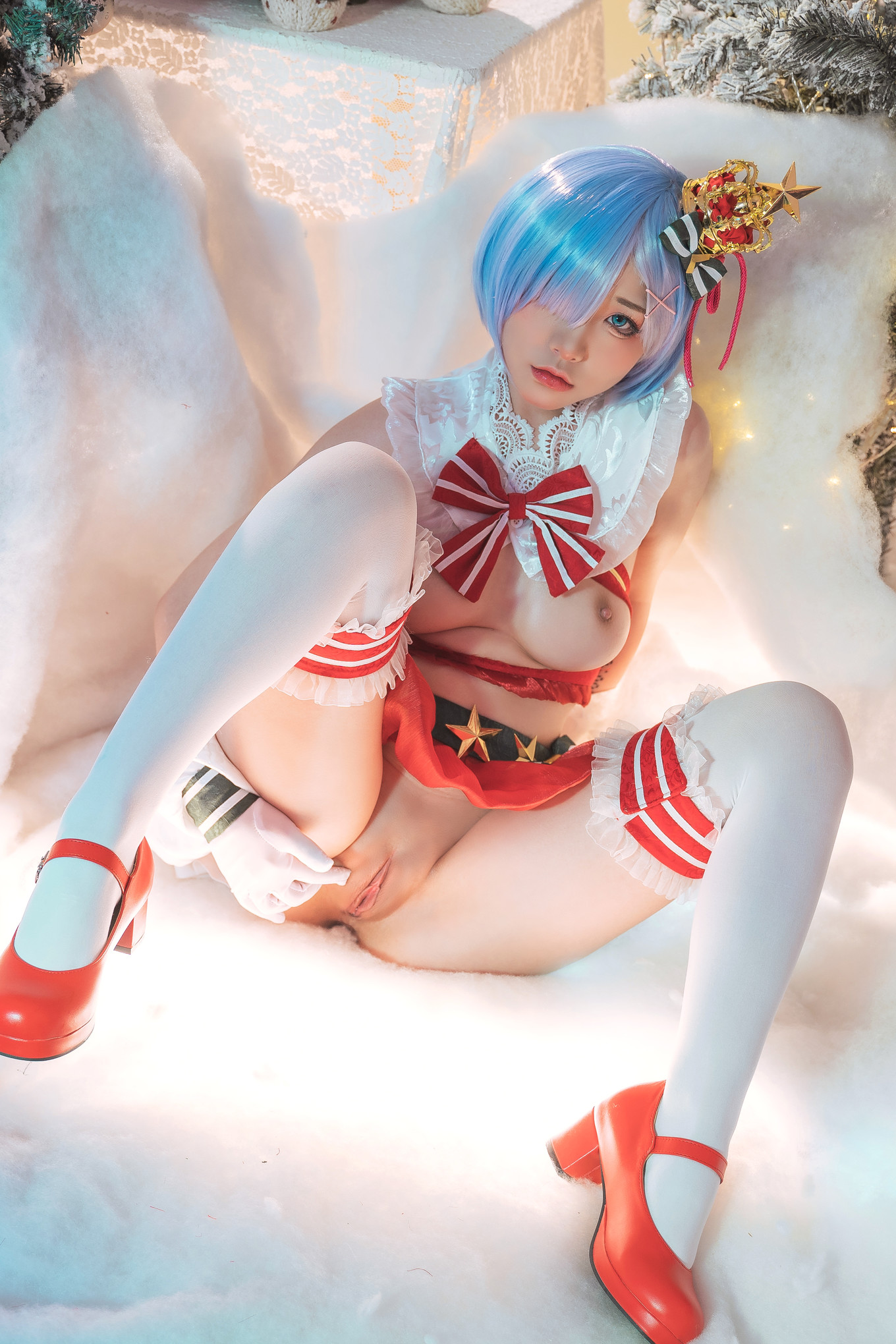 Nekokoyoshi 爆机少女喵小吉, 写真集 Christmas Begins