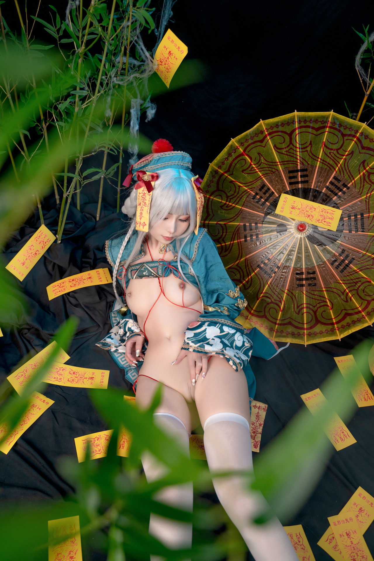 Nekokoyoshi 爆机少女喵小吉, 写真集 子不语