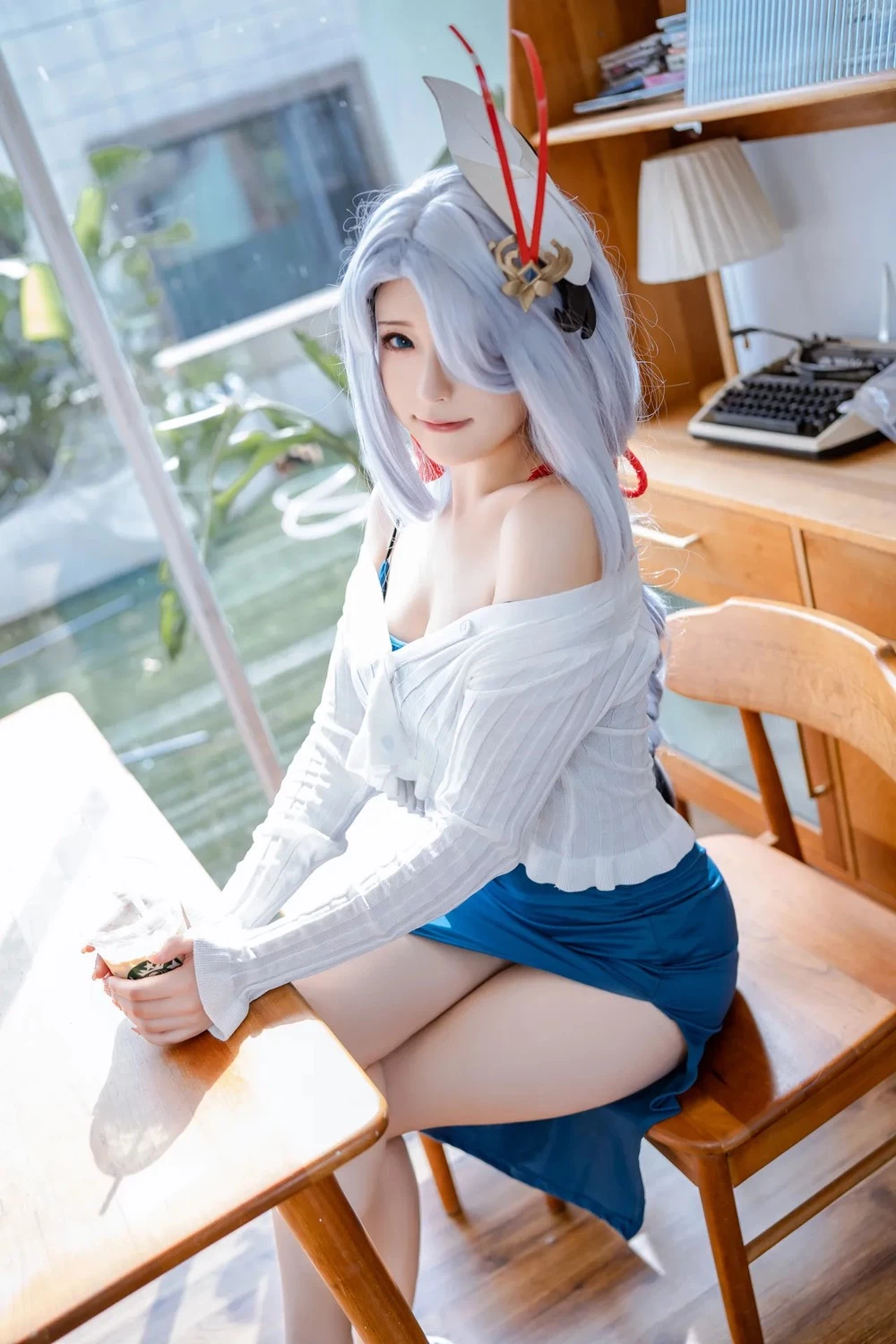 Quan冉有点饿 (拖拉大王) – 原神 申鹤 同人礼服
