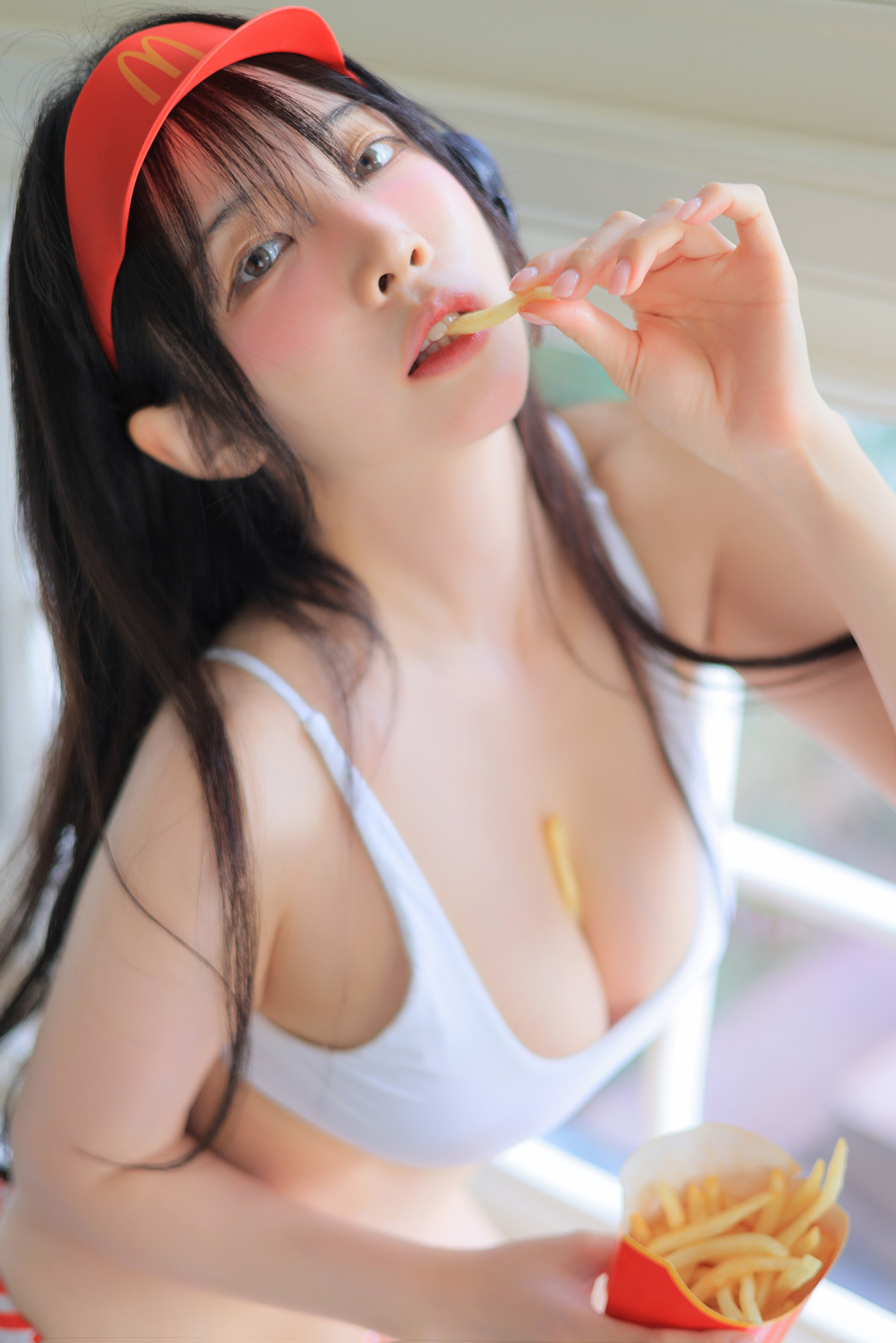 Rinaモモリナ, Photobook ‘Sexy Waiter’ Set.02