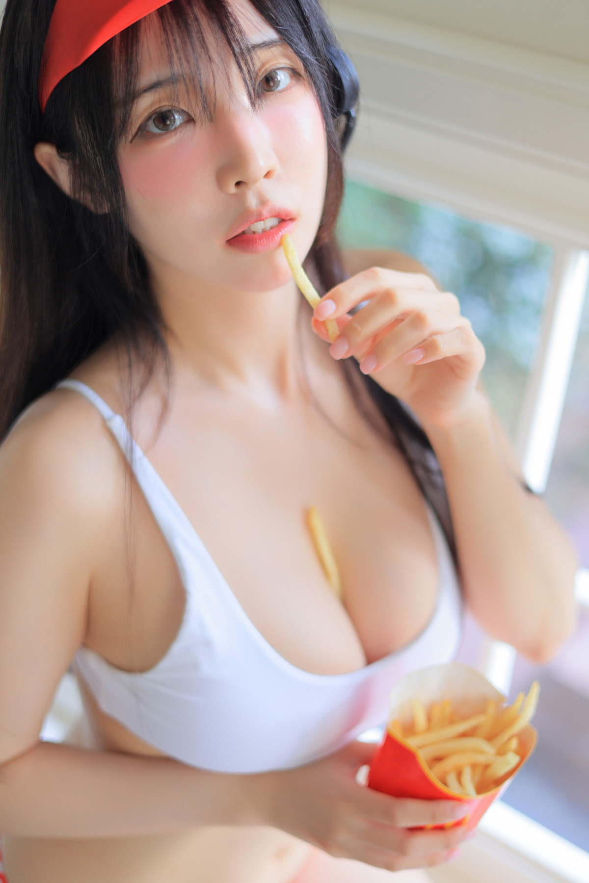 Rinaモモリナ, Photobook ‘Sexy Waiter’ Set.02