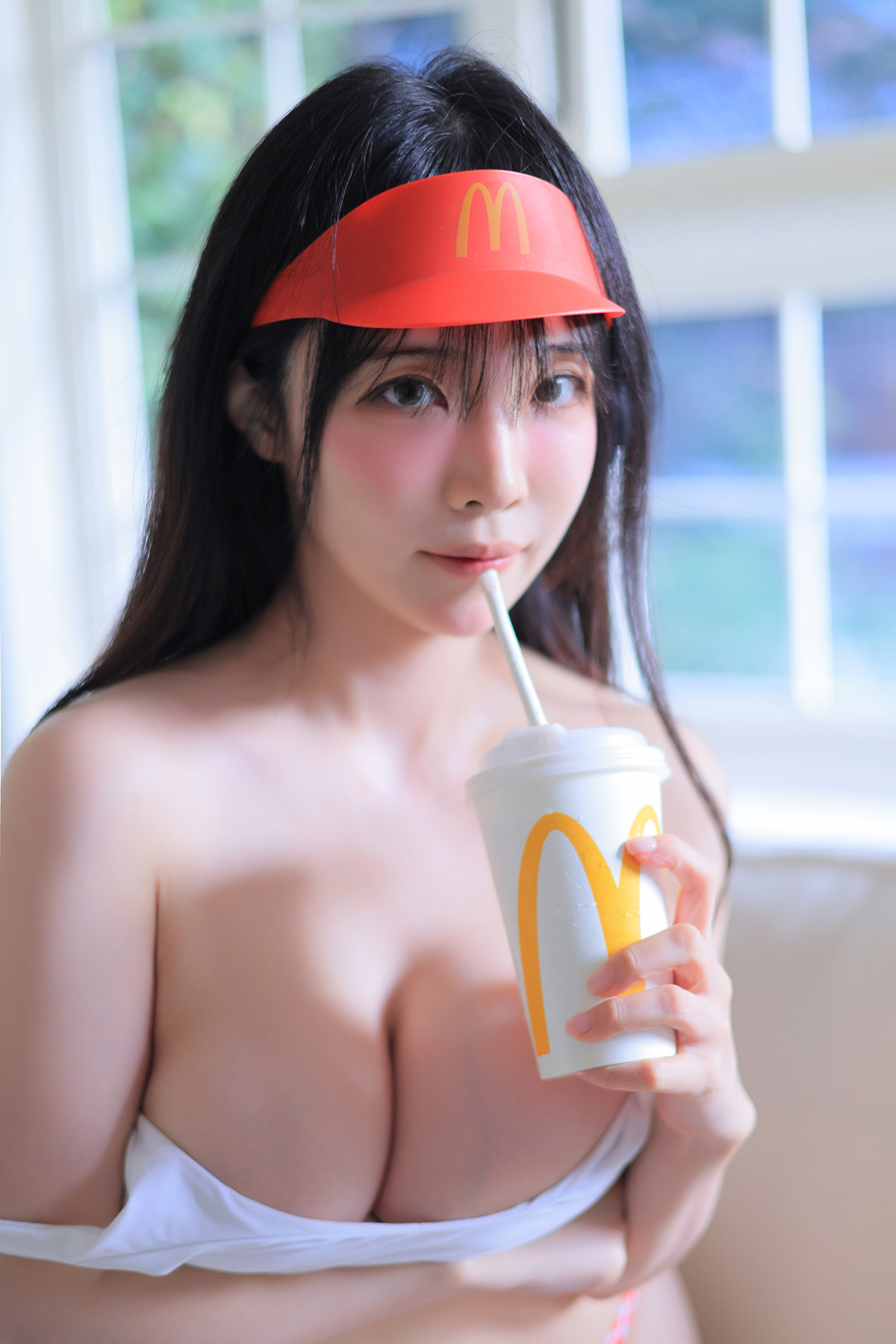 Rinaモモリナ, Photobook ‘Sexy Waiter’ Set.02