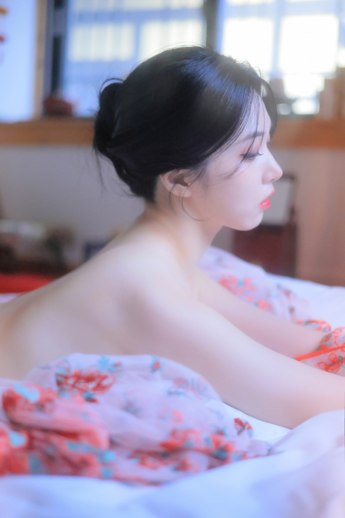 Yeon Woo 연우, Photobook ‘Heat’ Set.03