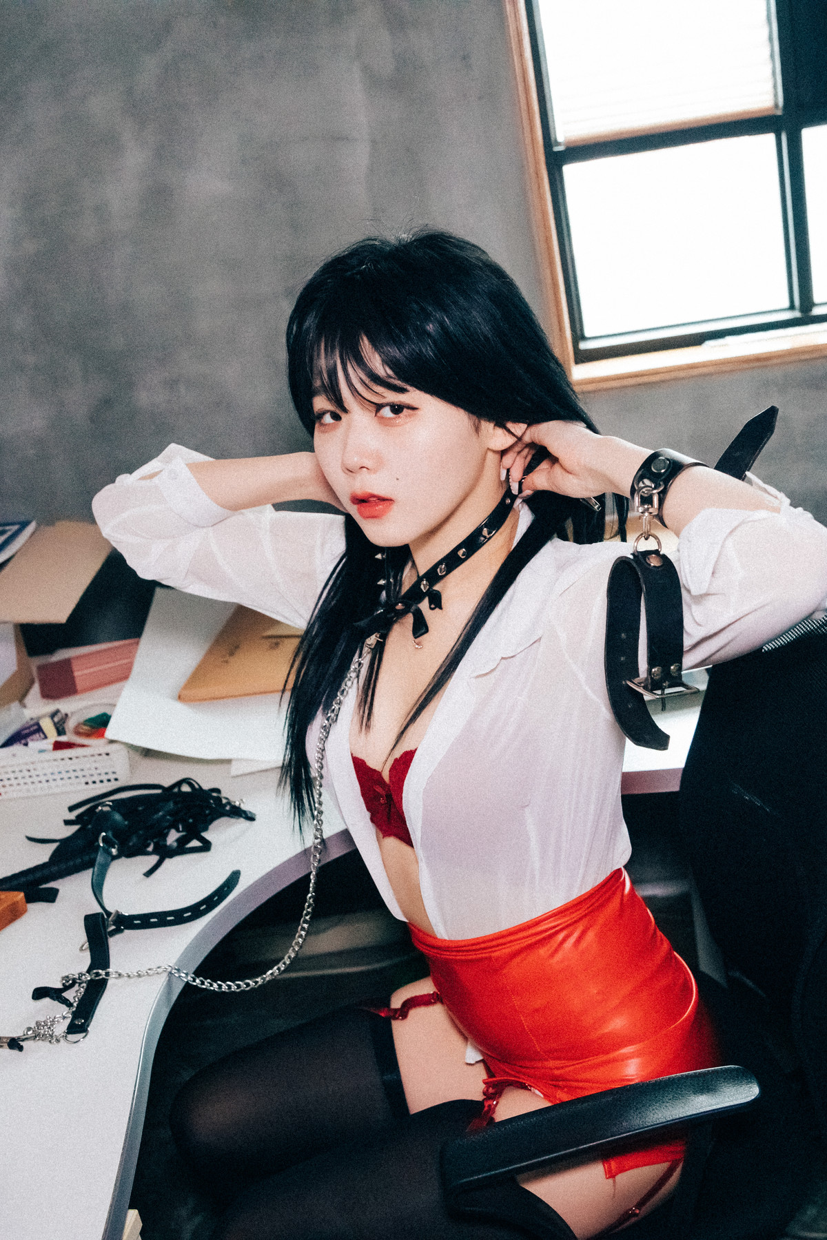 ZIA.Kwon 권지아, Loozy ‘Office Slave’ Set.01