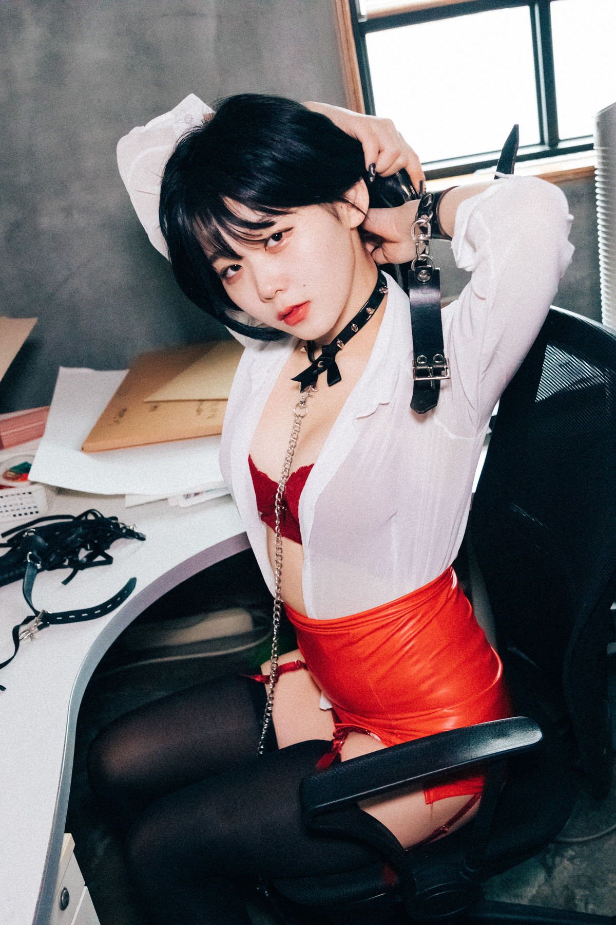 ZIA.Kwon 권지아, Loozy ‘Office Slave’ Set.01