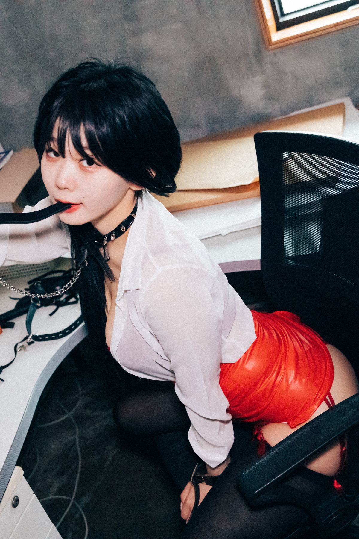 ZIA.Kwon 권지아, Loozy ‘Office Slave’ Set.01