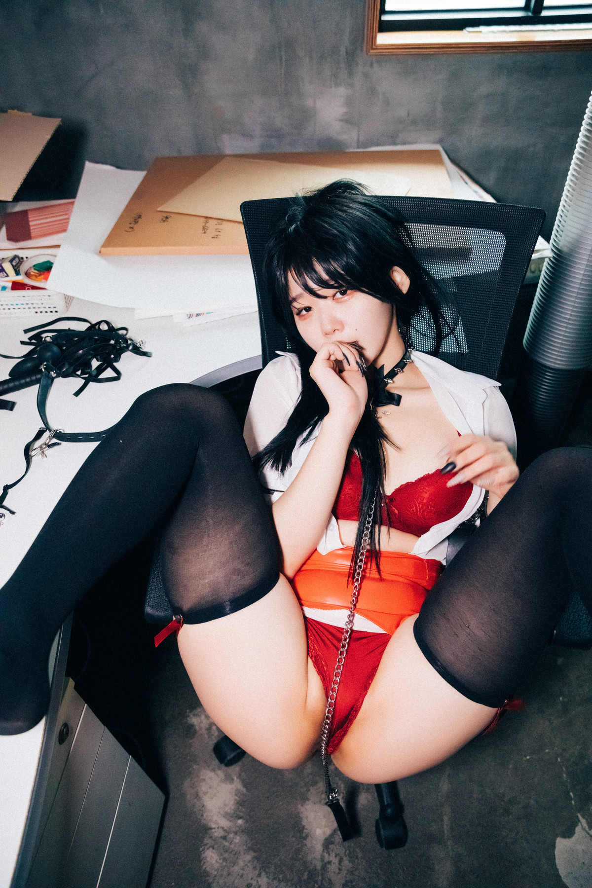 ZIA.Kwon 권지아, Loozy ‘Office Slave’ Set.01