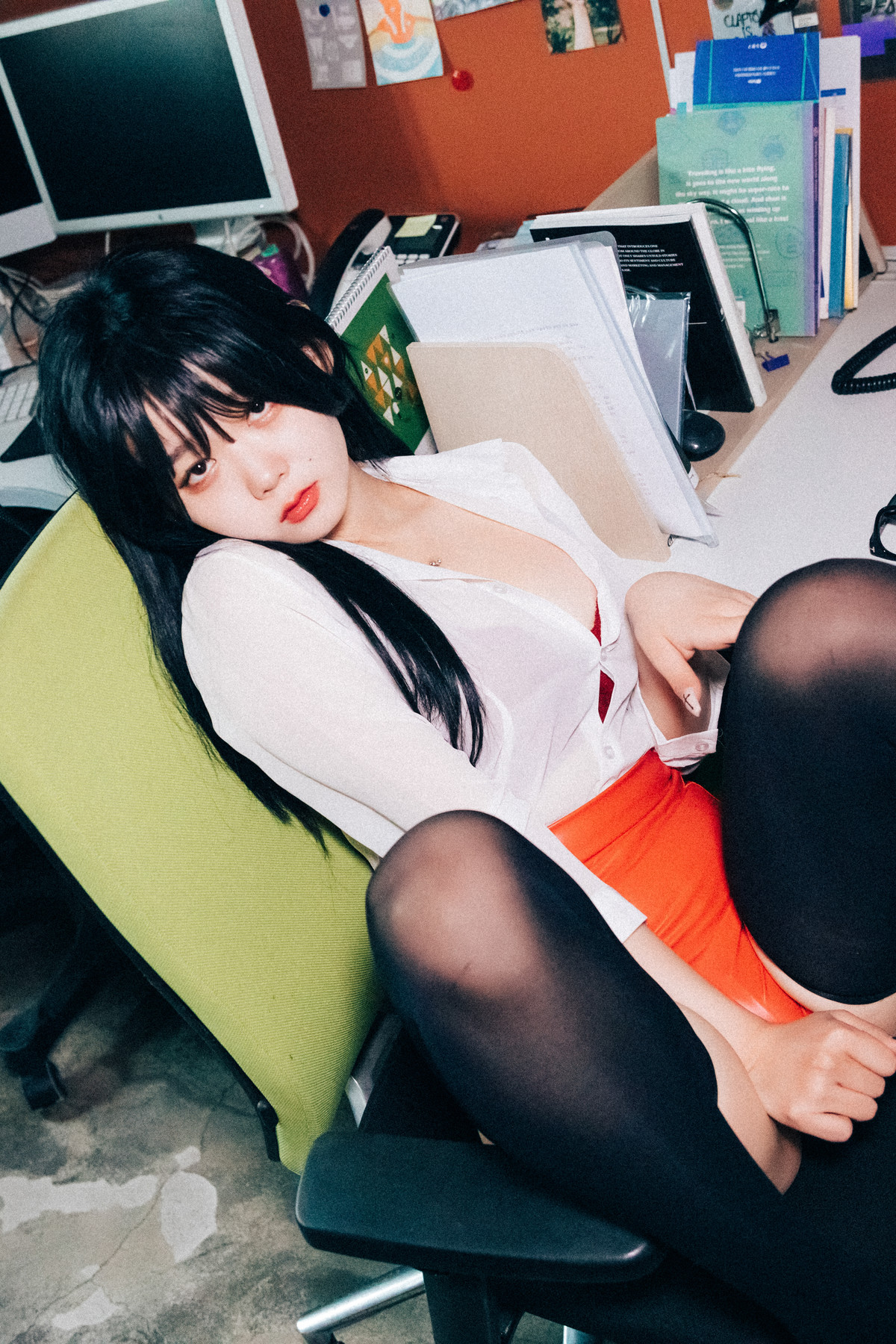 ZIA.Kwon 권지아, Loozy ‘Office Slave’ Set.02