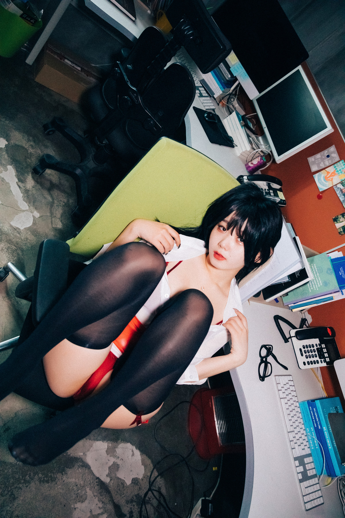 ZIA.Kwon 권지아, Loozy ‘Office Slave’ Set.02