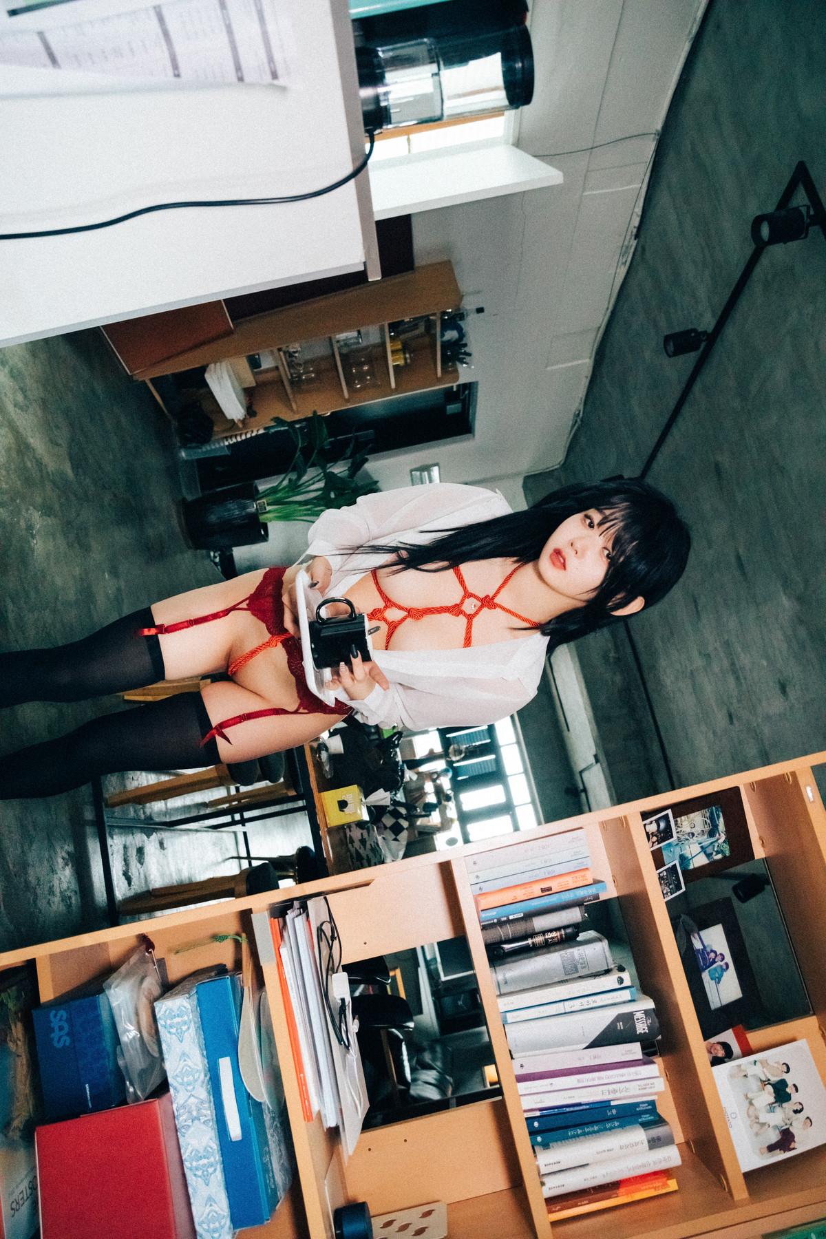 ZIA.Kwon 권지아, Loozy ‘Office Slave’ Set.04