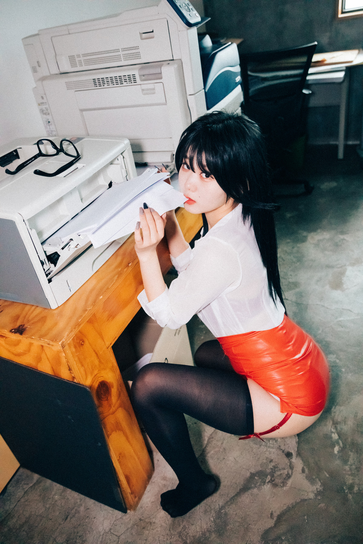 ZIA.Kwon 권지아, Loozy ‘Office Slave’ Set.05