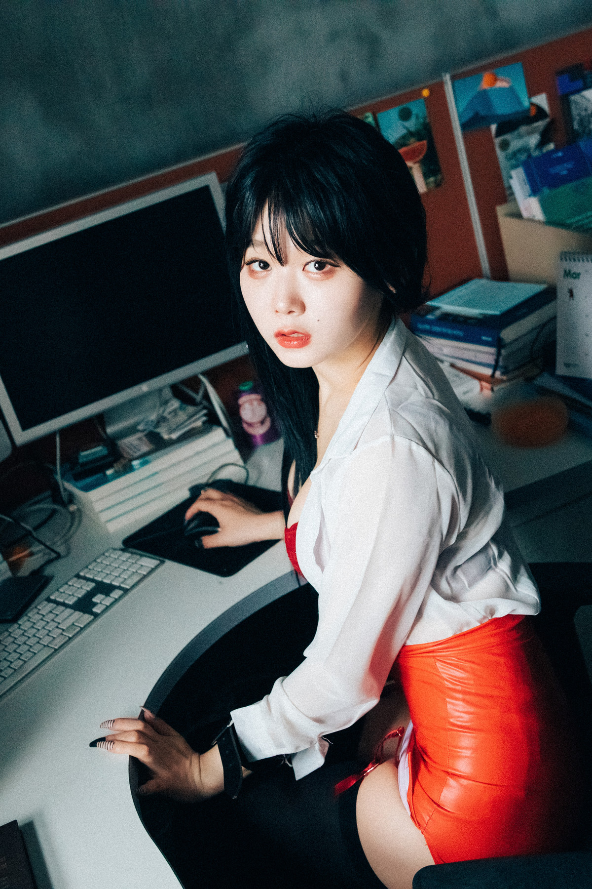 ZIA.Kwon 권지아, Loozy ‘Office Slave’ Set.05