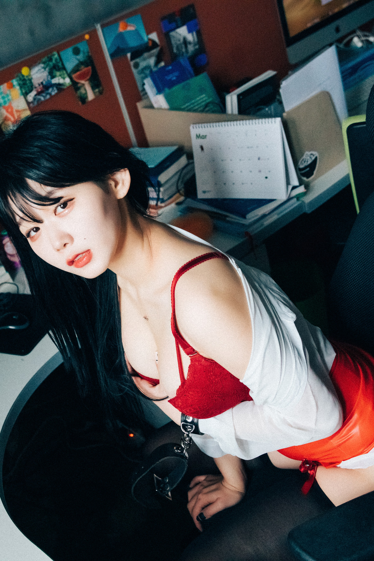 ZIA.Kwon 권지아, Loozy ‘Office Slave’ Set.05