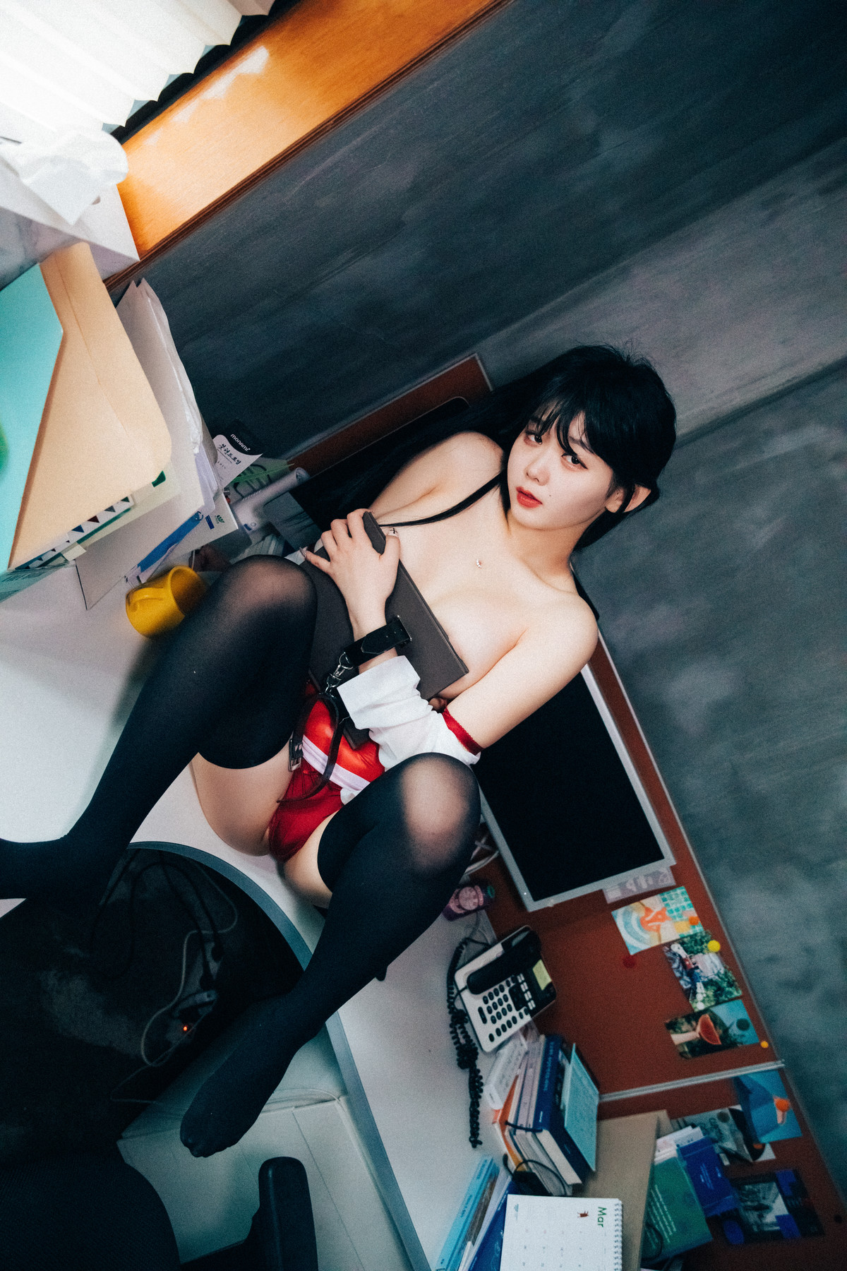 ZIA.Kwon 권지아, Loozy ‘Office Slave’ Set.05