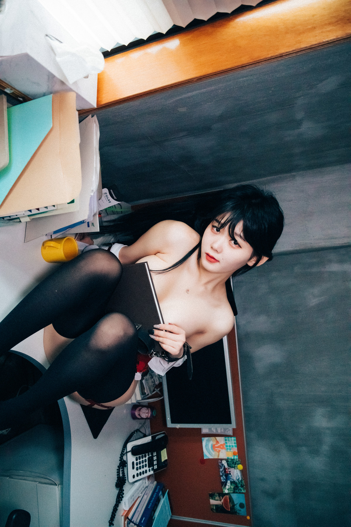 ZIA.Kwon 권지아, Loozy ‘Office Slave’ Set.05